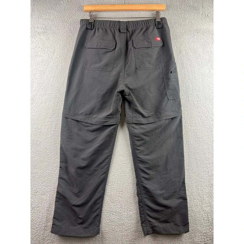 The North Face Mens Convertible Cargo Hiking Pants Dark Gray Size Medium Short